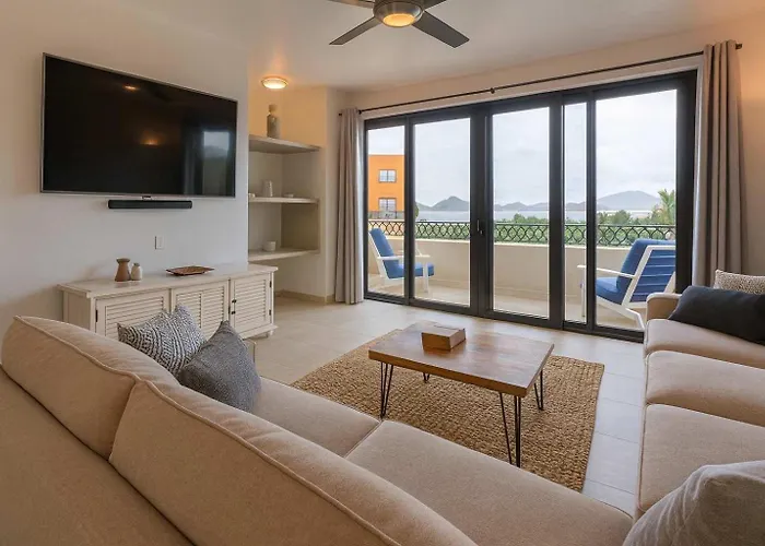 Hébergement de vacances Marbella Lane - Stylish Private Oceanviews