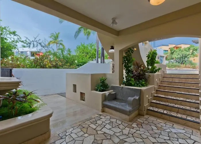 Hébergement de vacances Marbella Lane - Stylish Private Oceanviews *