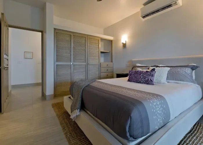 Hébergement de vacances Marbella Lane - Stylish Private Oceanviews *